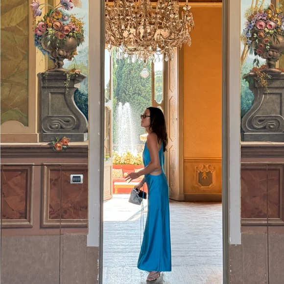 Revolve Blue lune maxi dress by Alexis - Picture 7 of 9